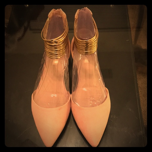 Forever 21 Shoes - Forever 21 pink rose flats